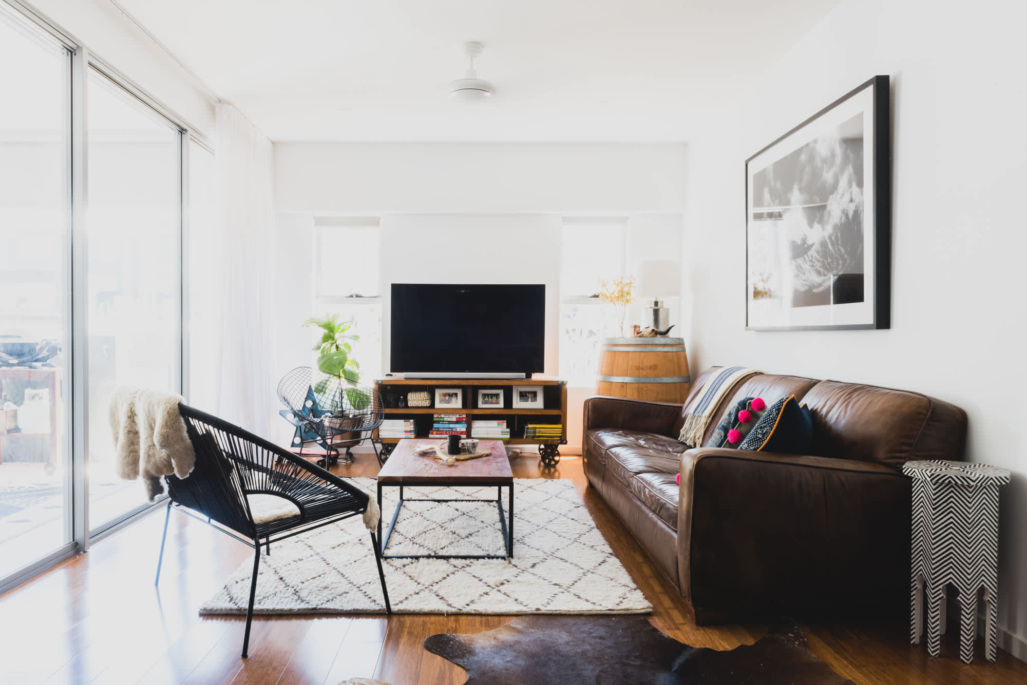 House Tour A Boho Luxe Brisbane Home Apartment Therapy